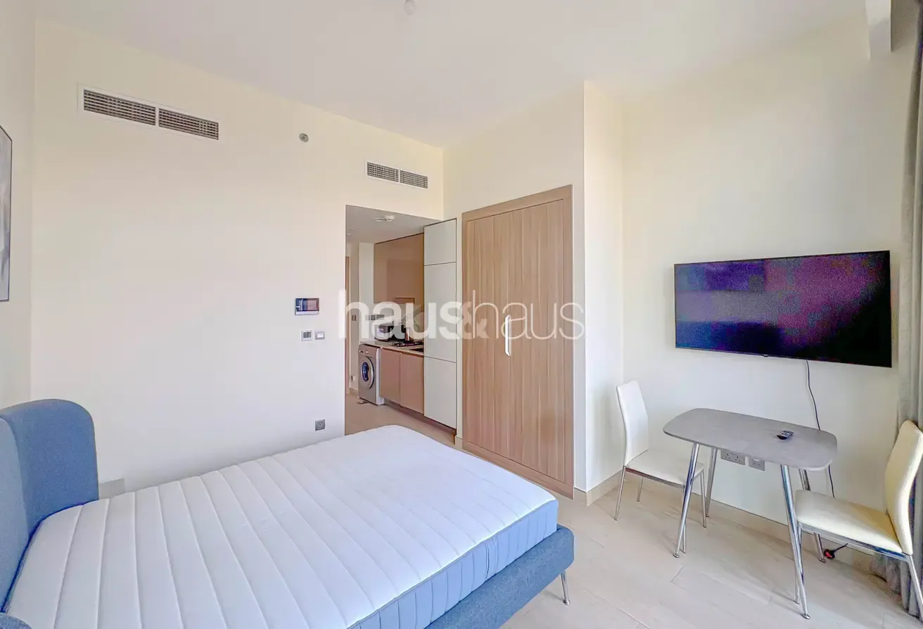 Furnished | Boulevard View | Multiple cheque