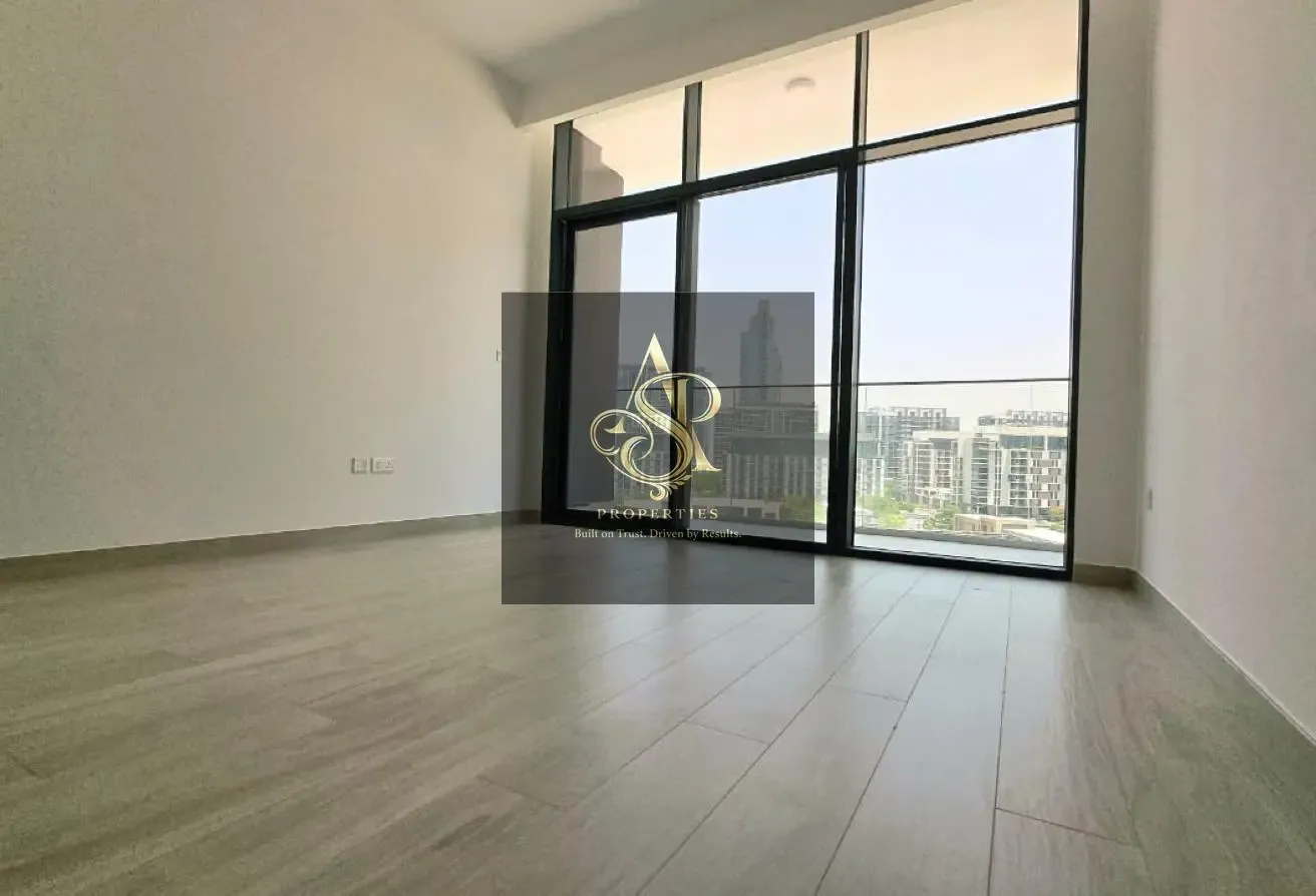 Elegance and Breezy Living Studio with Nice View
