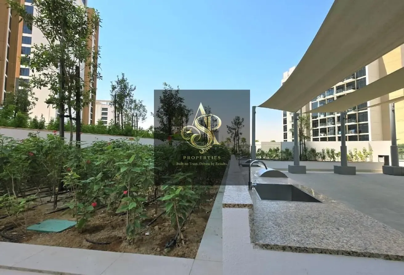 Elegance and Breezy Living Studio with Nice View