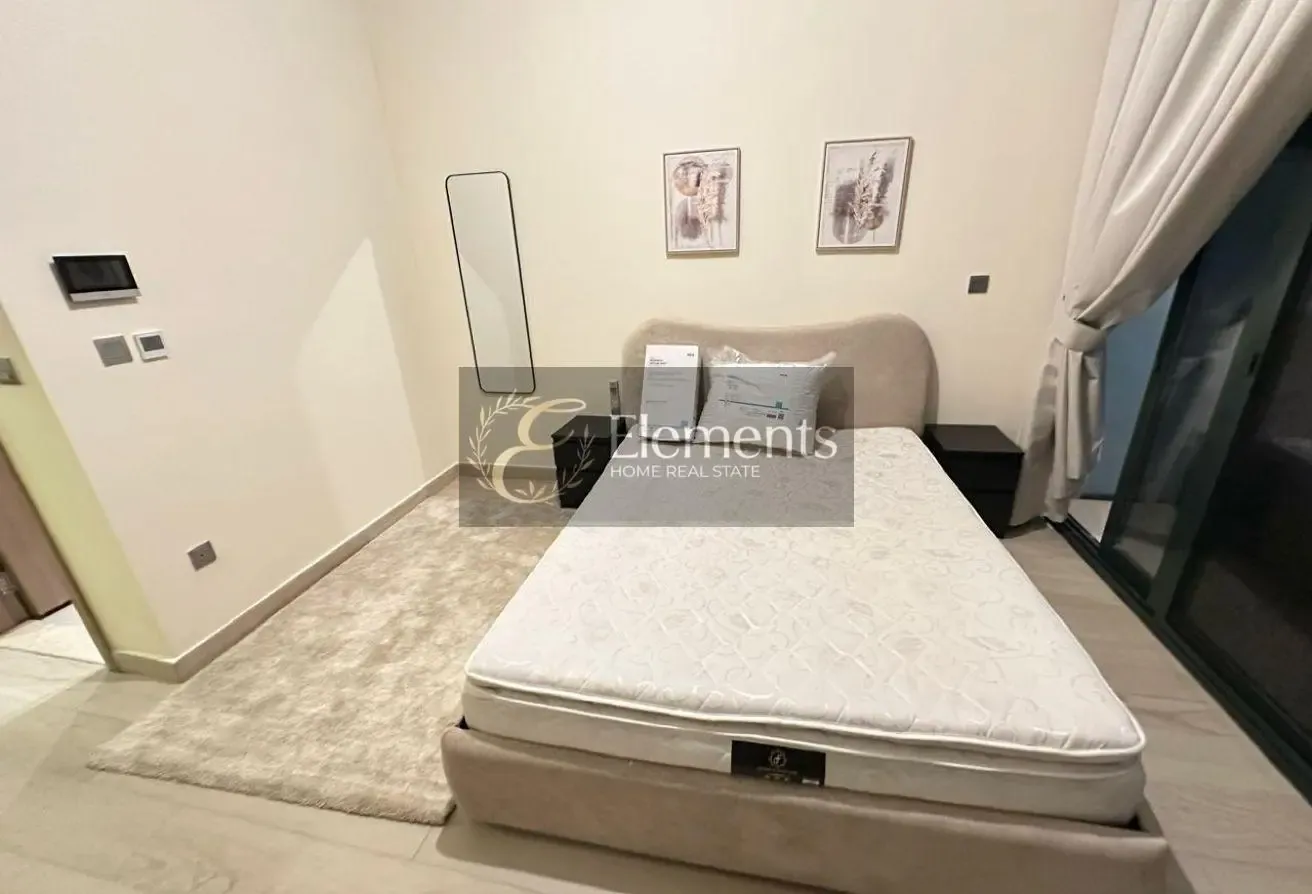 Community View / Pool View / Fully Furnished