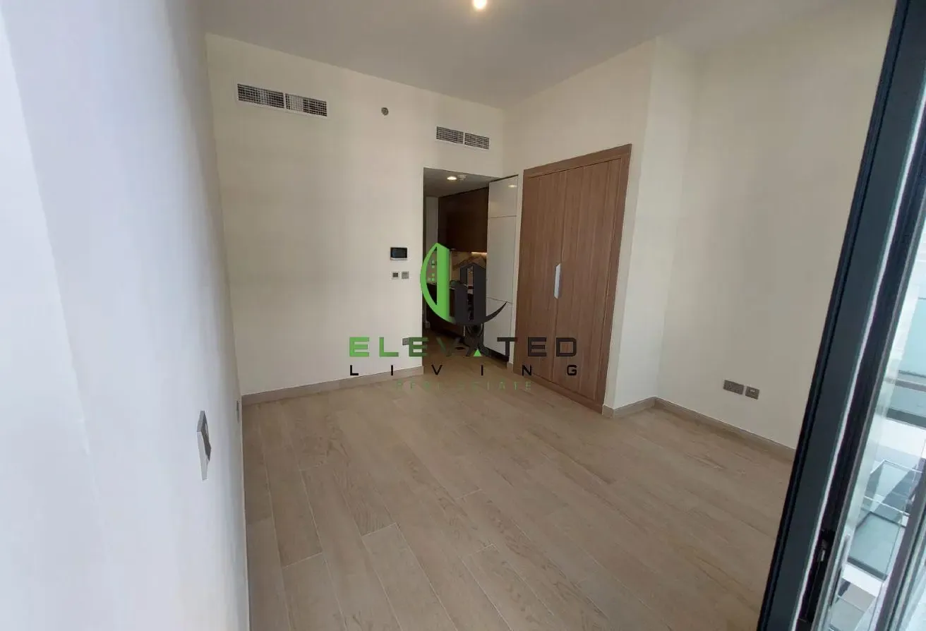 Well Maintained Studio | Vacant | Prime Location
