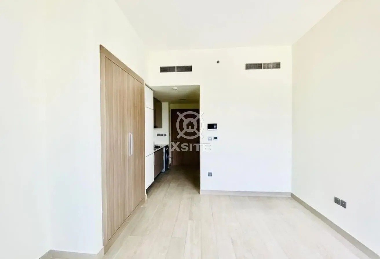 Spacious Studio |Kitchen Appliances| Good Location