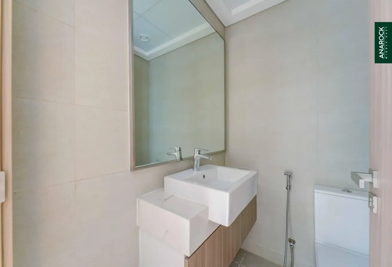 Semi Furnished | Cityscape View | Up To 4 Cheques