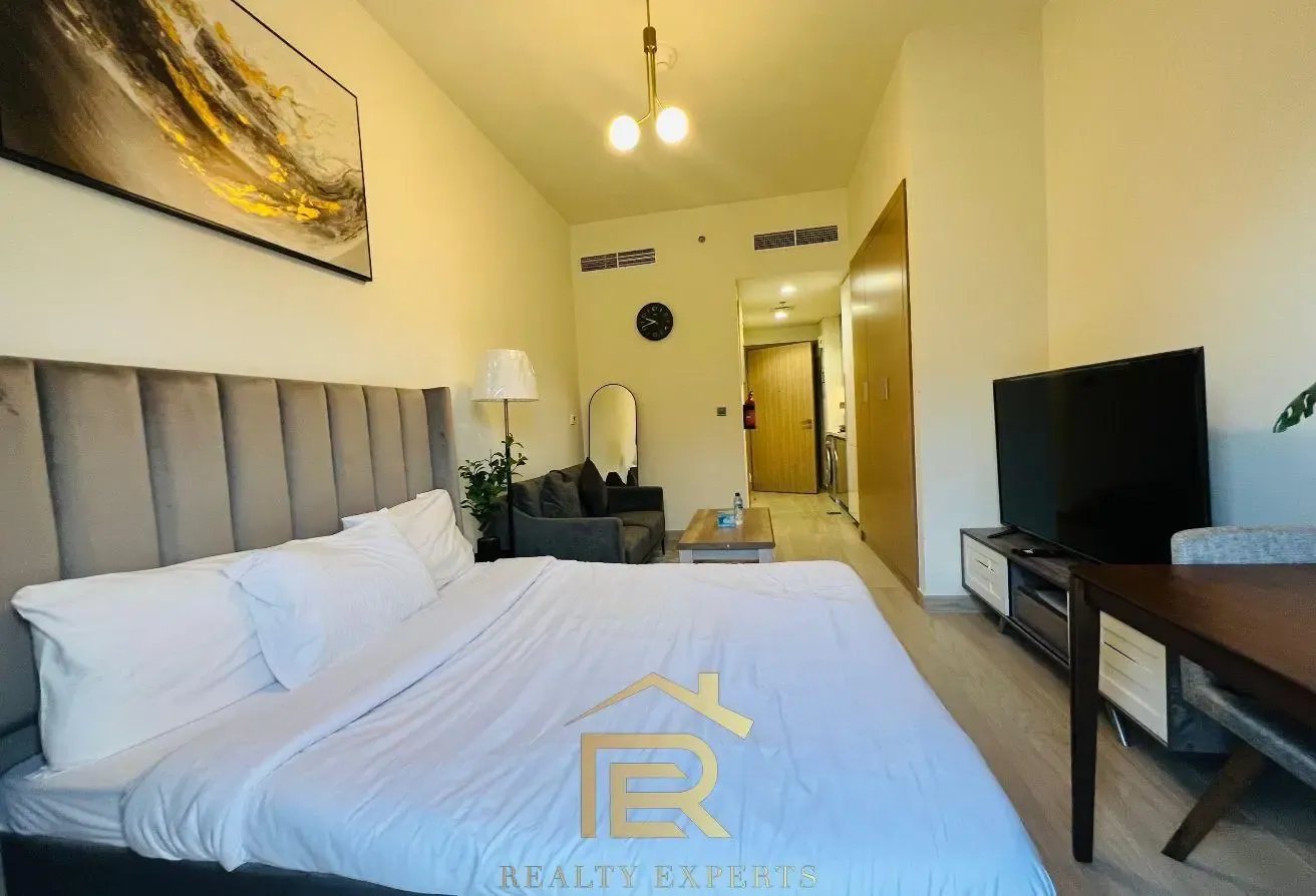 Furnished Studio |Road & City Views| Azizi Riviera