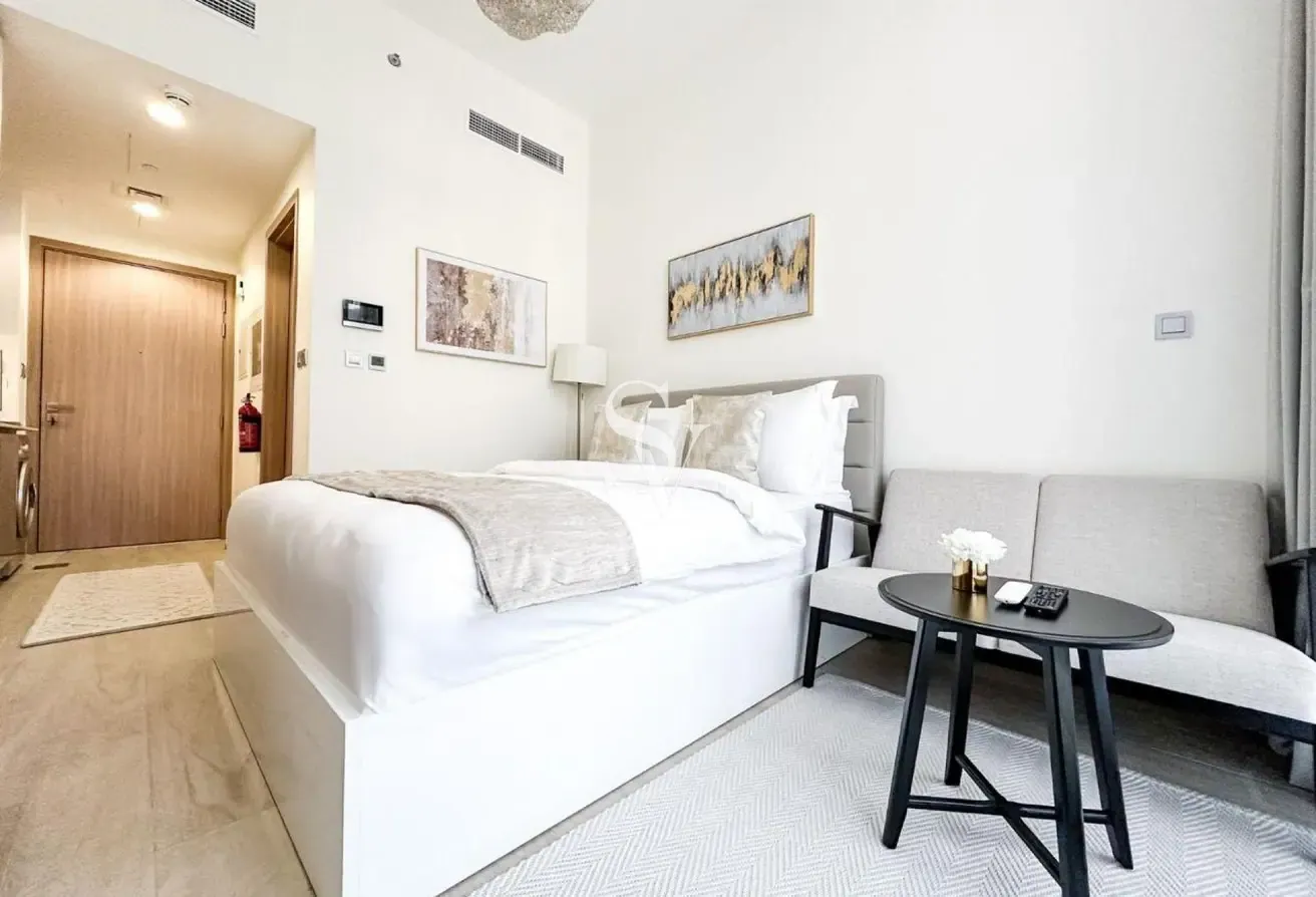 Fully Furnished | Bright Studio | Multiple Cheques