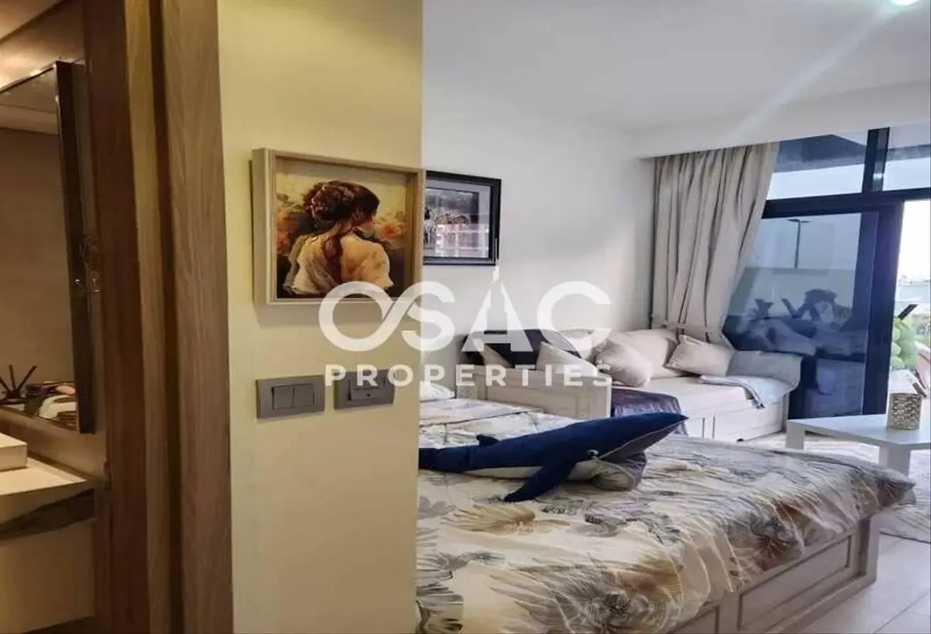 FURNISHED STUDIO I WELL MAINTAINED I PRIME UNIT