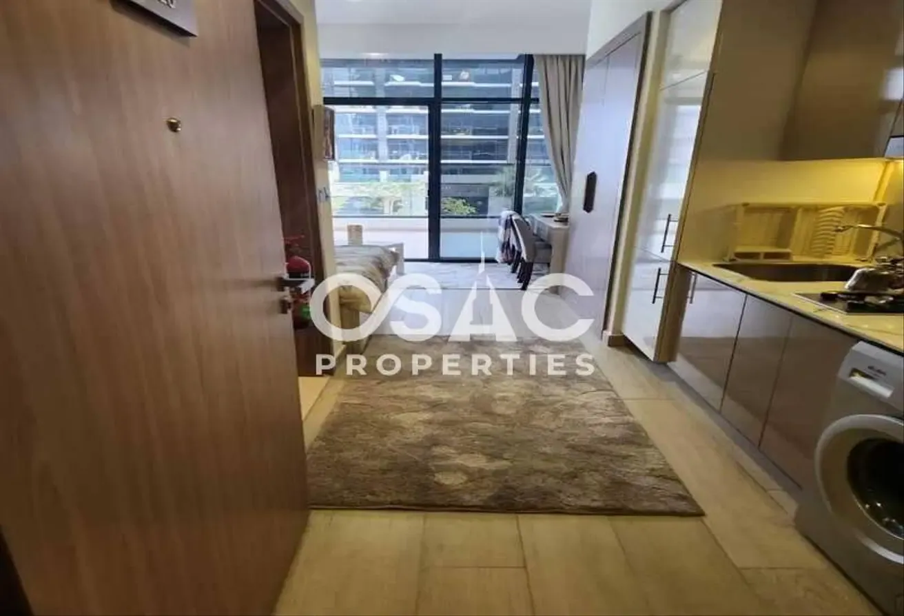 FURNISHED STUDIO I WELL MAINTAINED I PRIME UNIT