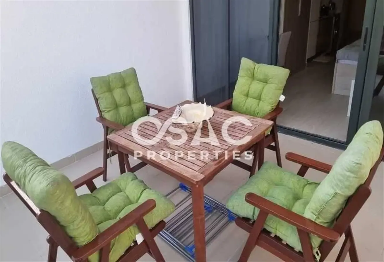 FURNISHED STUDIO I WELL MAINTAINED I PRIME UNIT