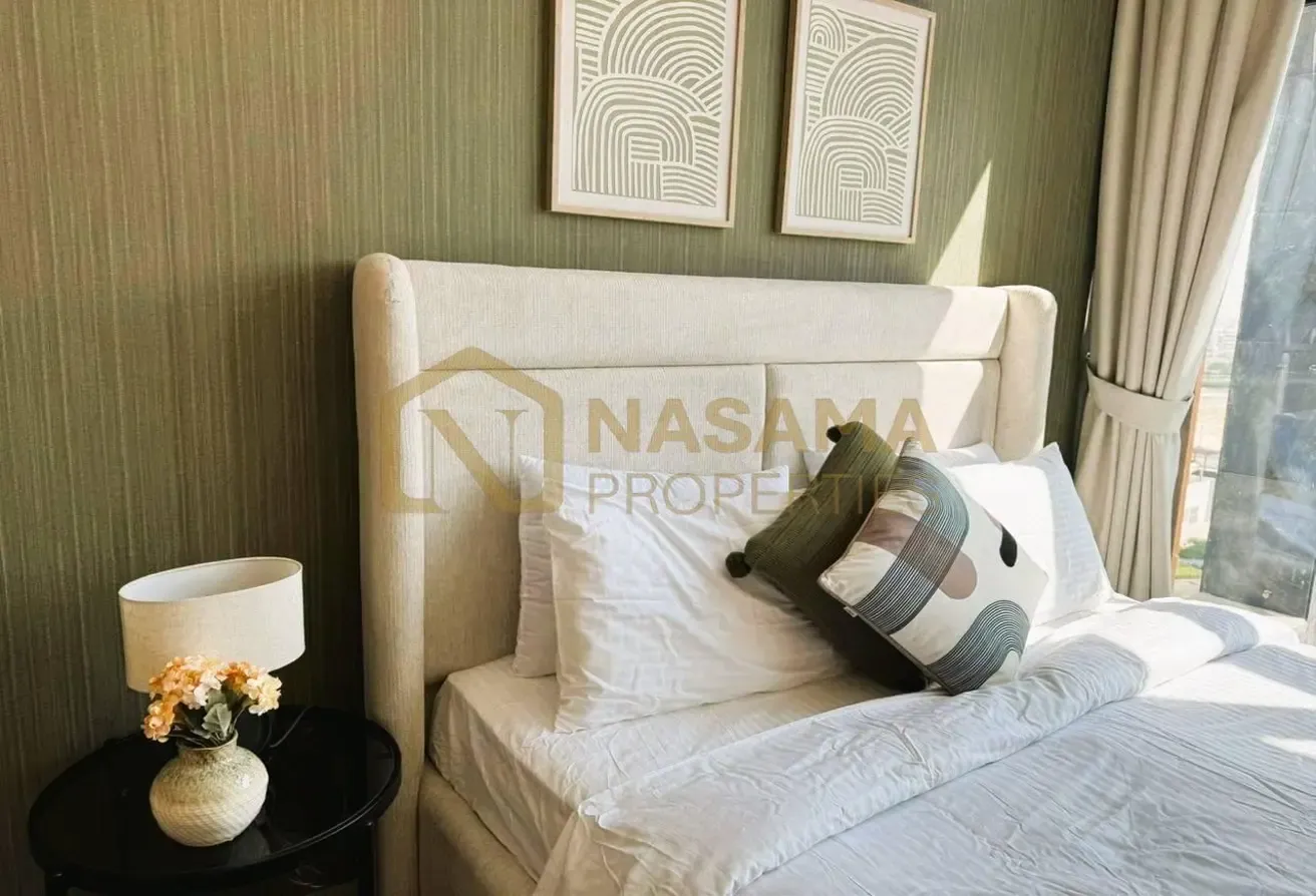 Boulevard View | Middle Floor | Gated Community