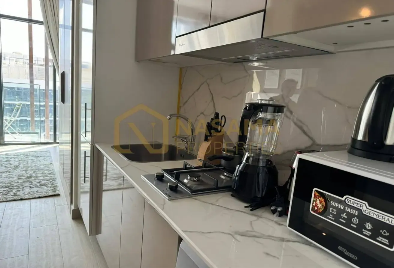 Boulevard View | Middle Floor | Gated Community