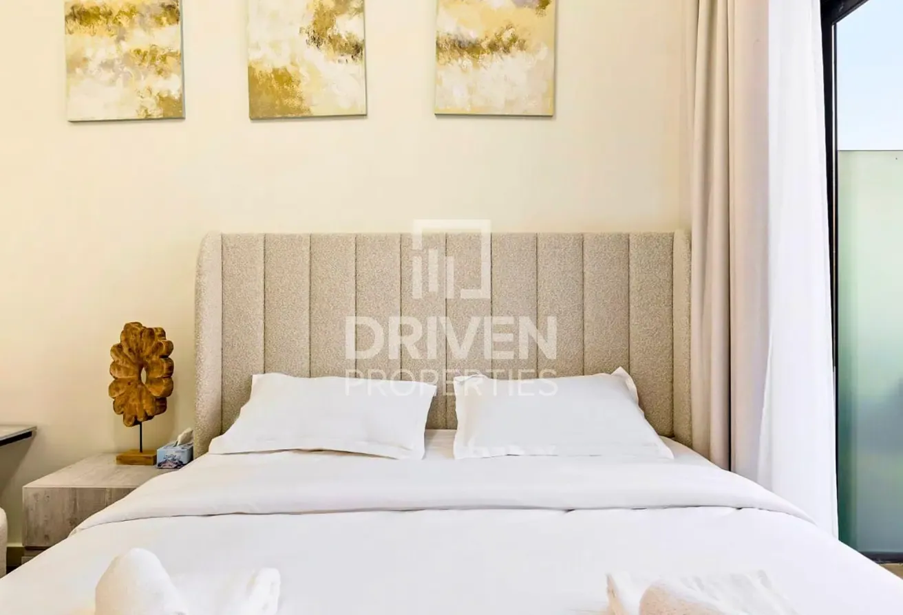 Fully Furnished | Vacant | Well Maintained