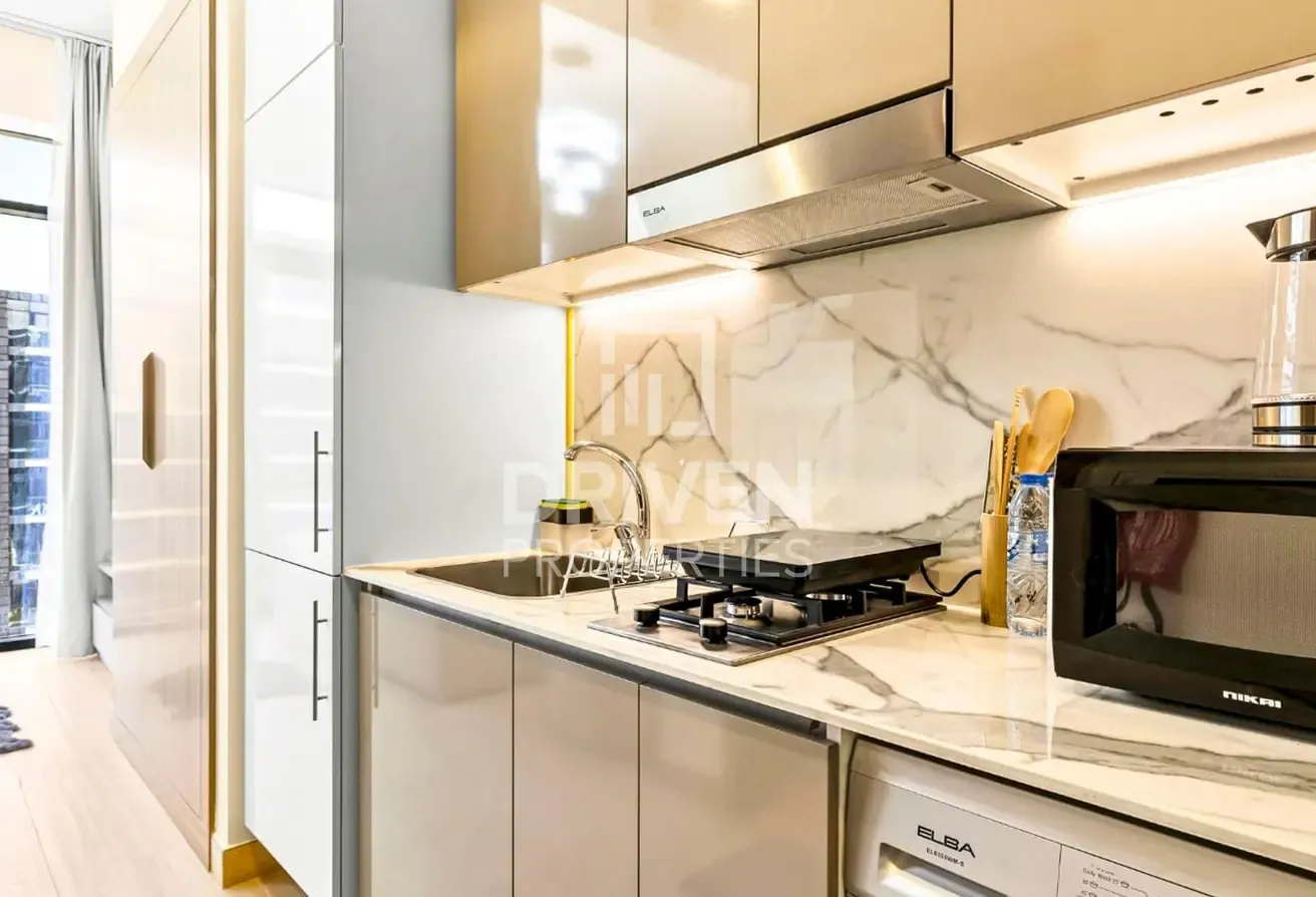 Fully Furnished | Vacant | Well Maintained