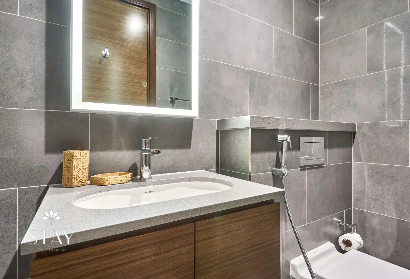 Brand New 1 BR + Study I Fully Furnished