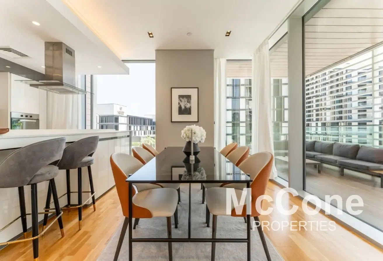 Luxurious | Fully Furnished | Vacant