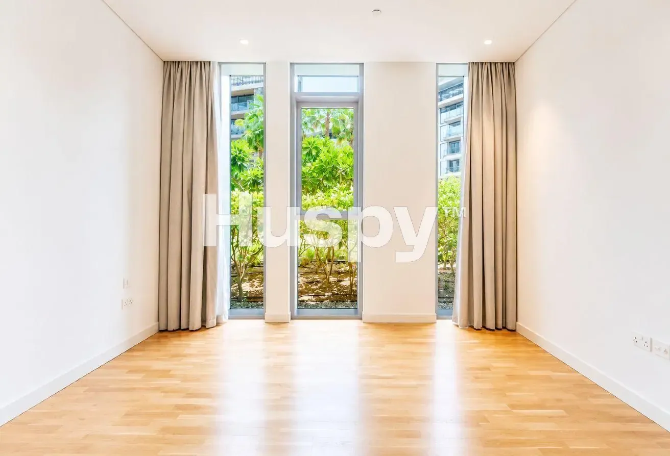 Large Layout | Partial Sea View | Vacant
