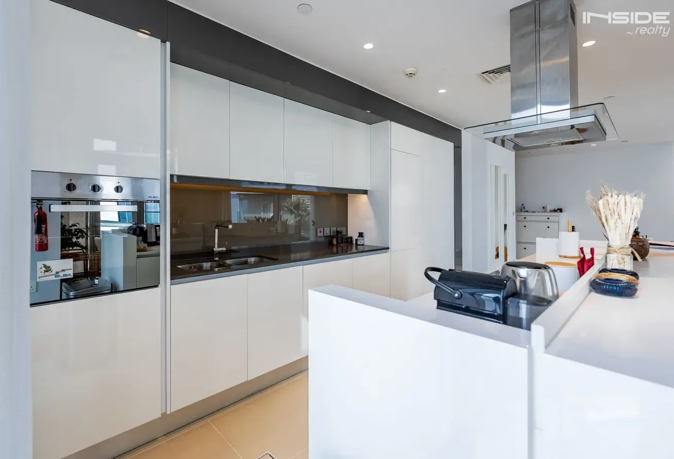 Full Sea View | Corner 2BR+Maids | Full Furnished