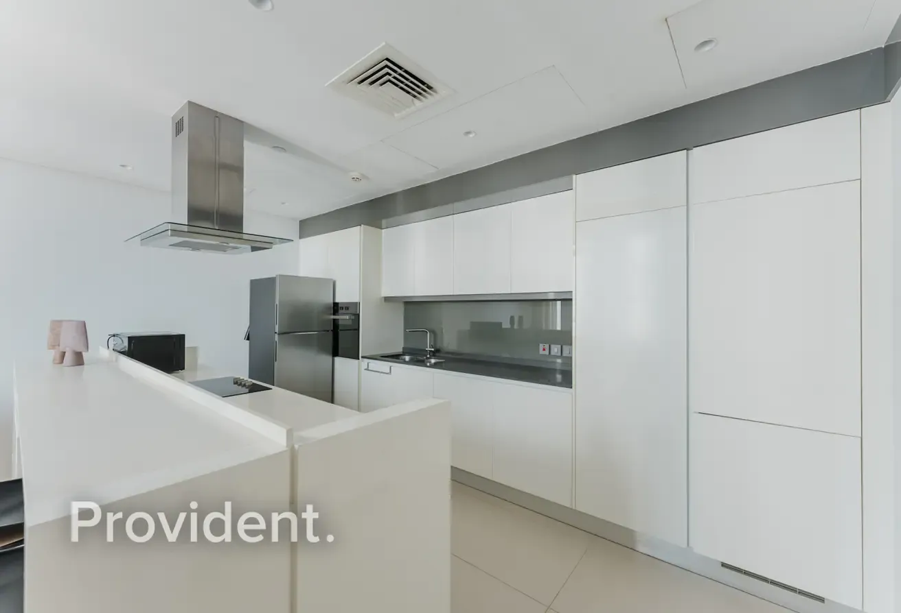 Modern Furnished 2BR | High Floor | Bluewaters