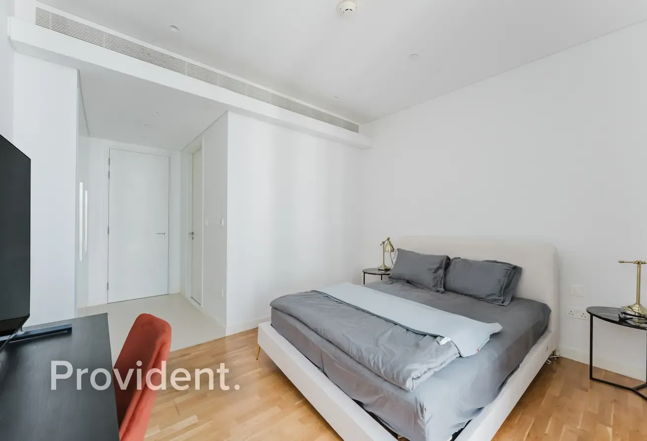 Modern Furnished 2BR | High Floor | Bluewaters