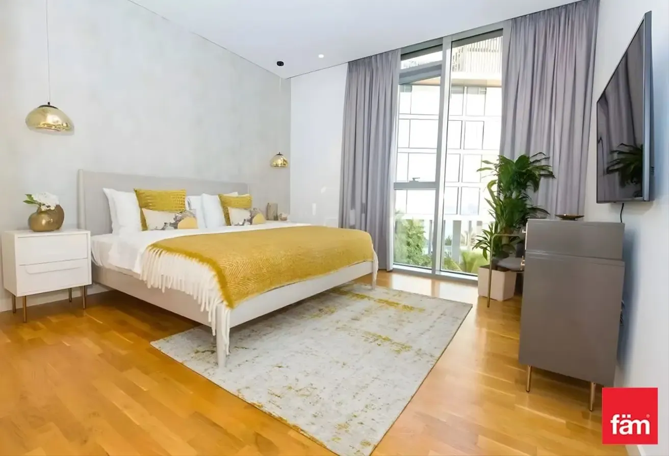 Furnished & Unfurnished Partial Sea View