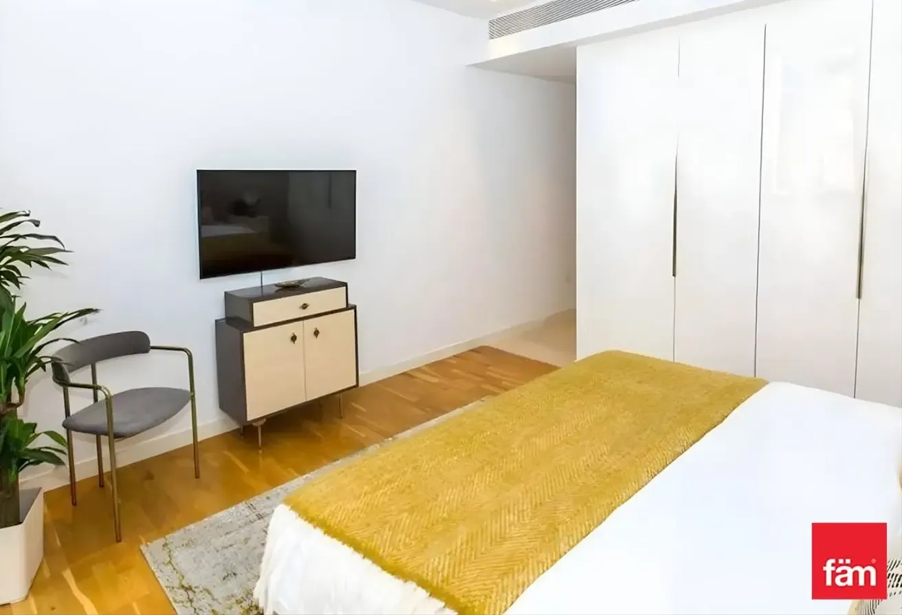Furnished & Unfurnished Partial Sea View