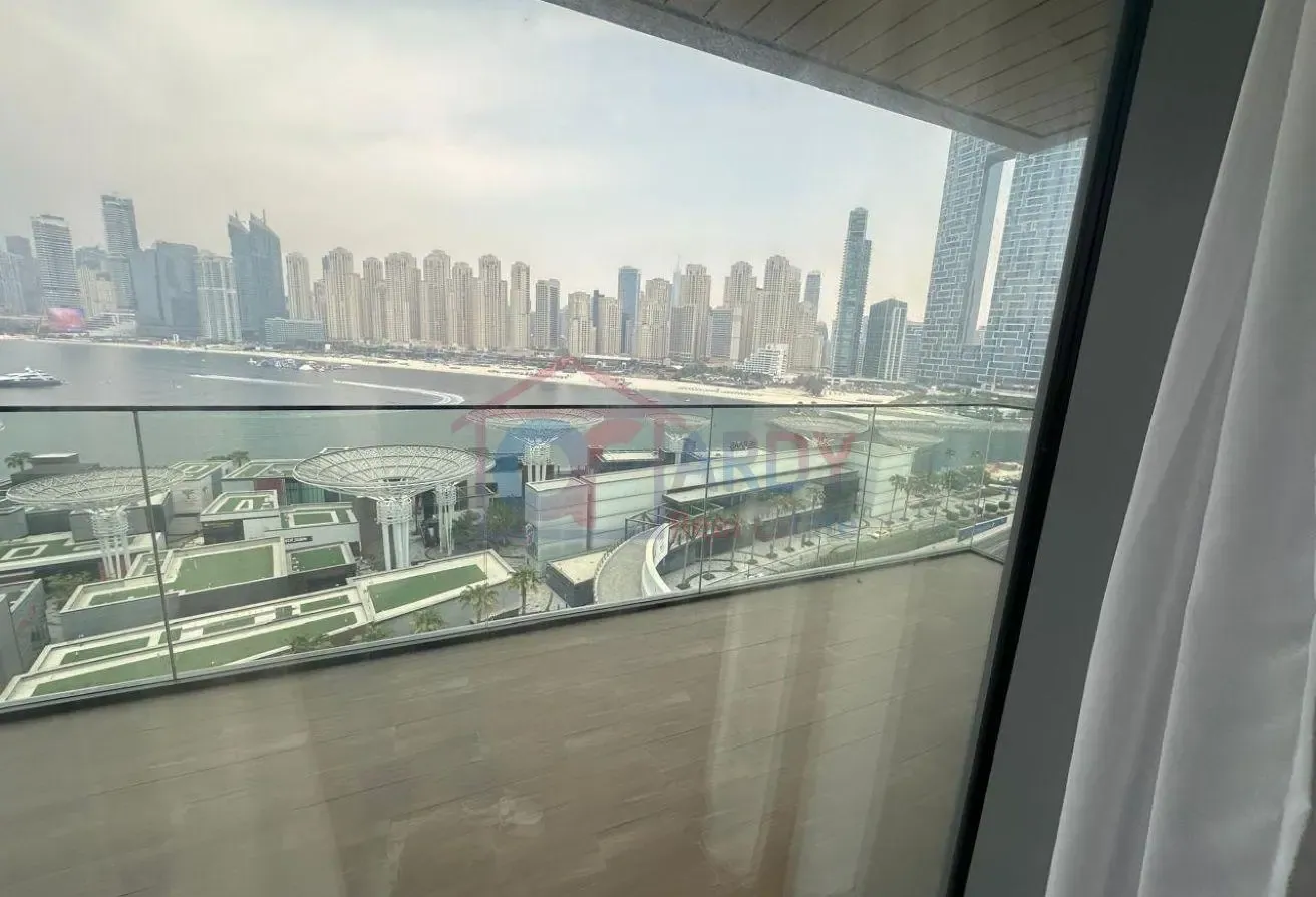 2 BR Apartment in Bluewaters with Water Views