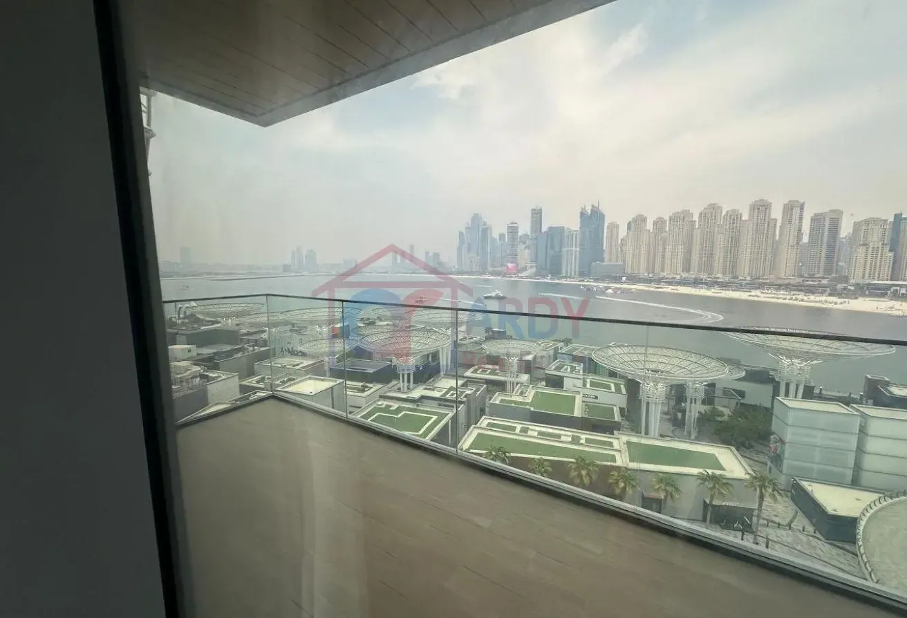 2 BR Apartment in Bluewaters with Water Views
