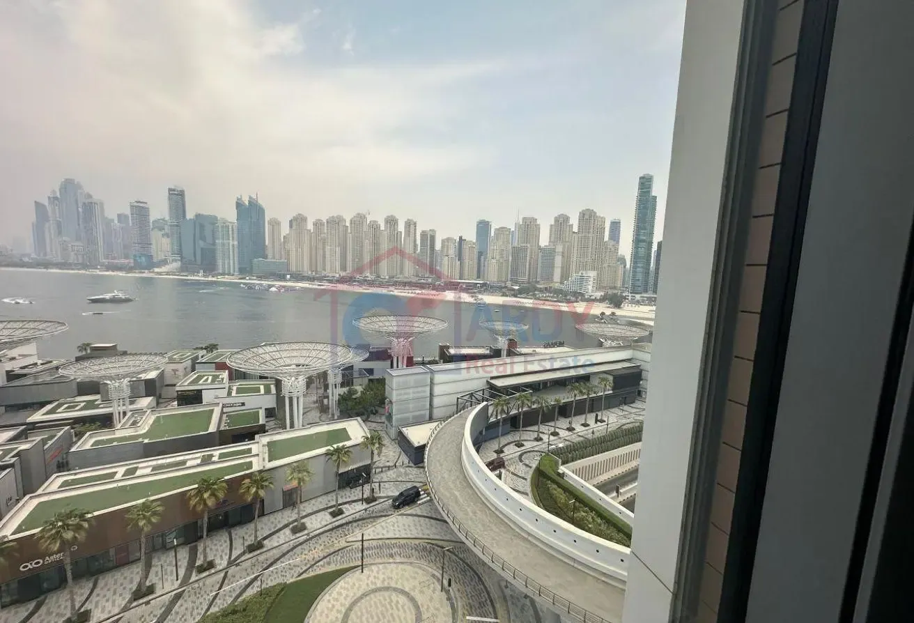 2 BR Apartment in Bluewaters with Water Views