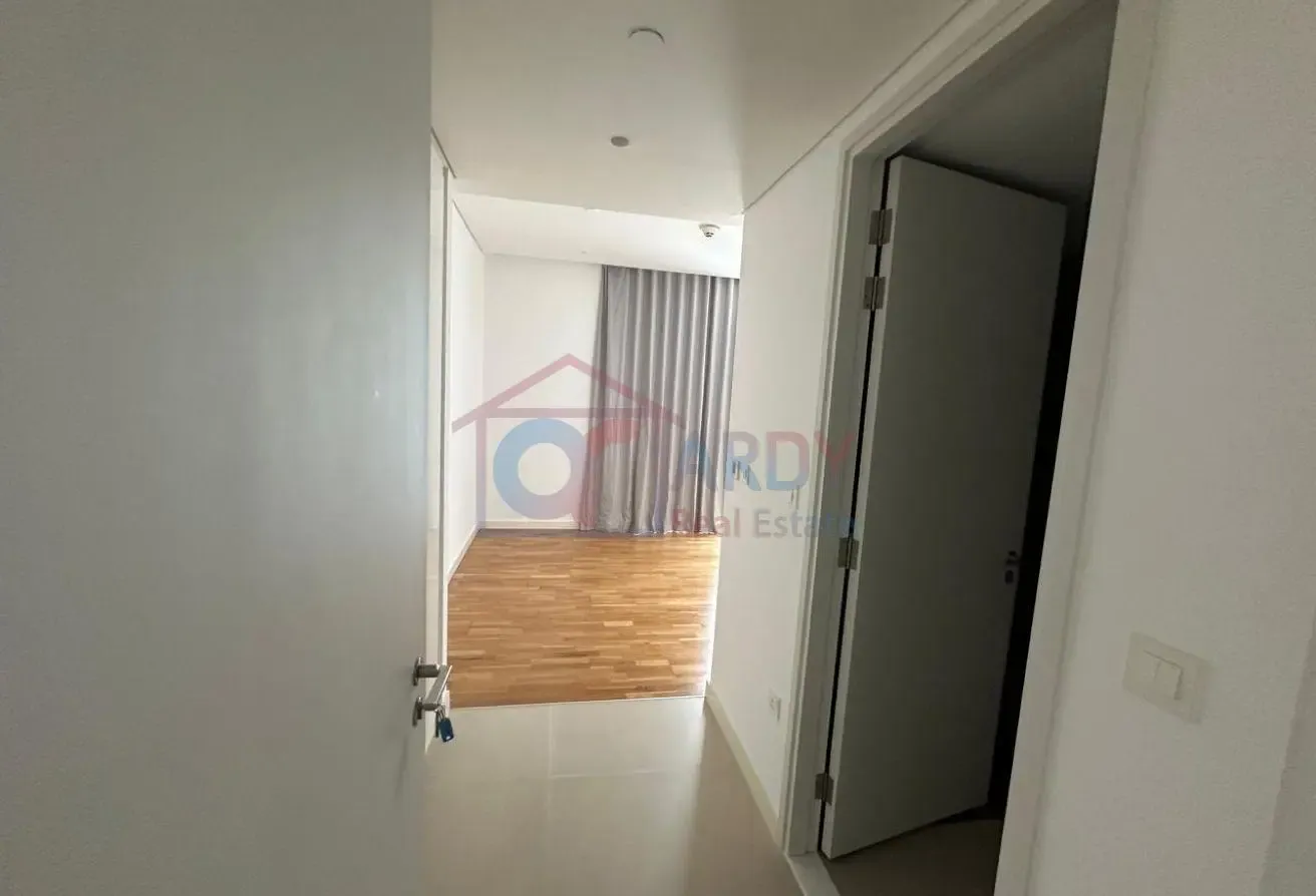 2 BR Apartment in Bluewaters with Water Views