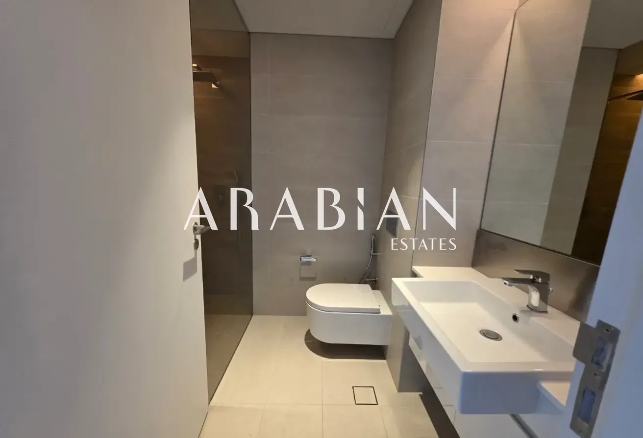 Unfurnished | Panoramic Sea View | Luxurious