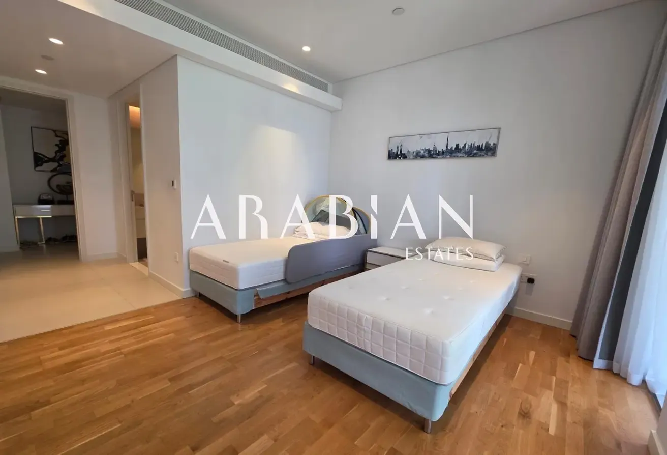 Fully Furnished | Garden View | Vacant