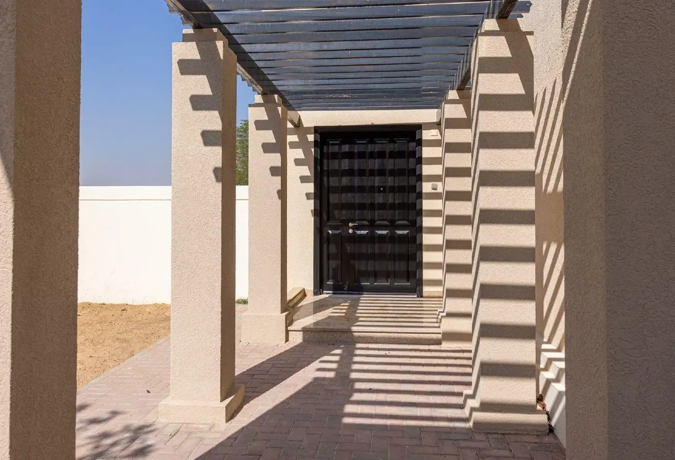 Traditional Style | 5BR Executive Single Row Villa