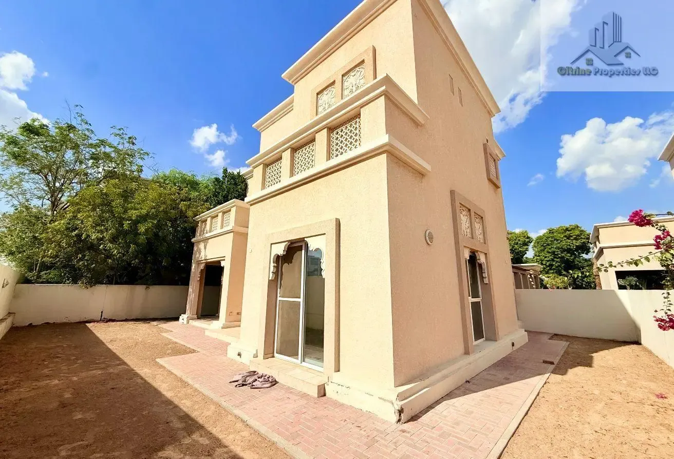 Community Villas | Garden Area | Covered Parking