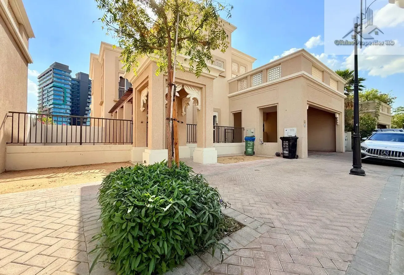 Community Villas | Garden Area | Covered Parking