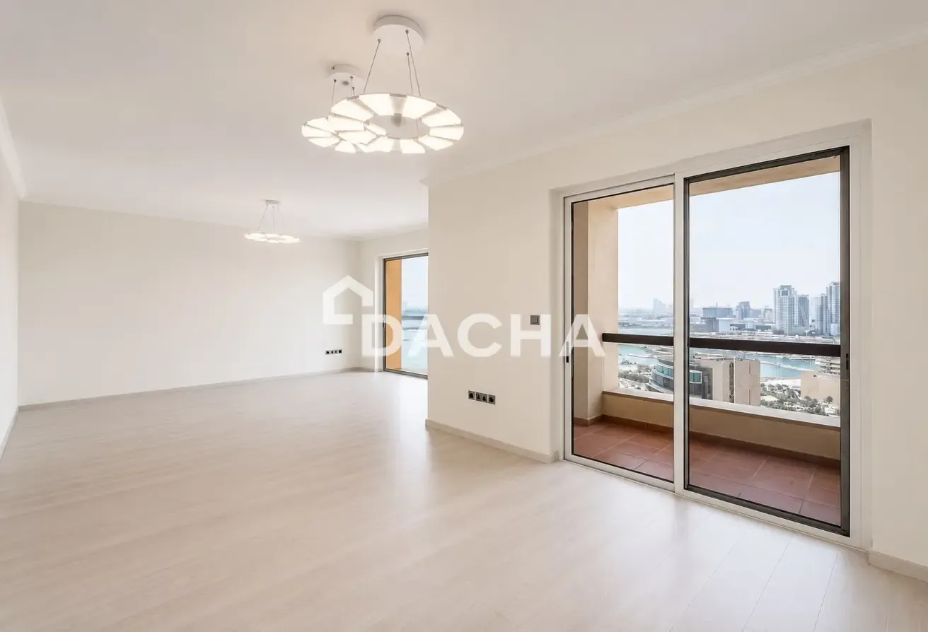 Up to 4 cheques | Sea view | Keys in hand | Bright