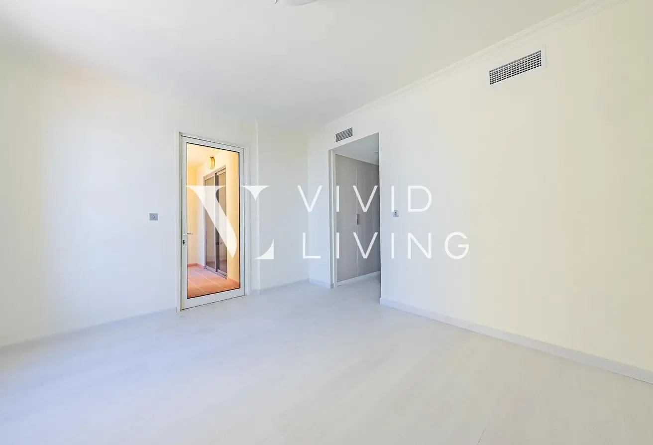 Unfurnished | Sea Views | Fully Upgraded