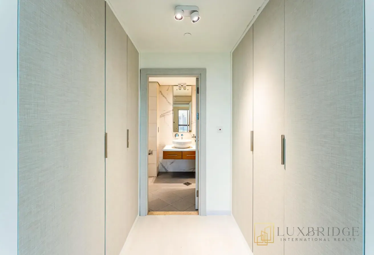 Upgraded | Unfurnished | Vacant | Sea View