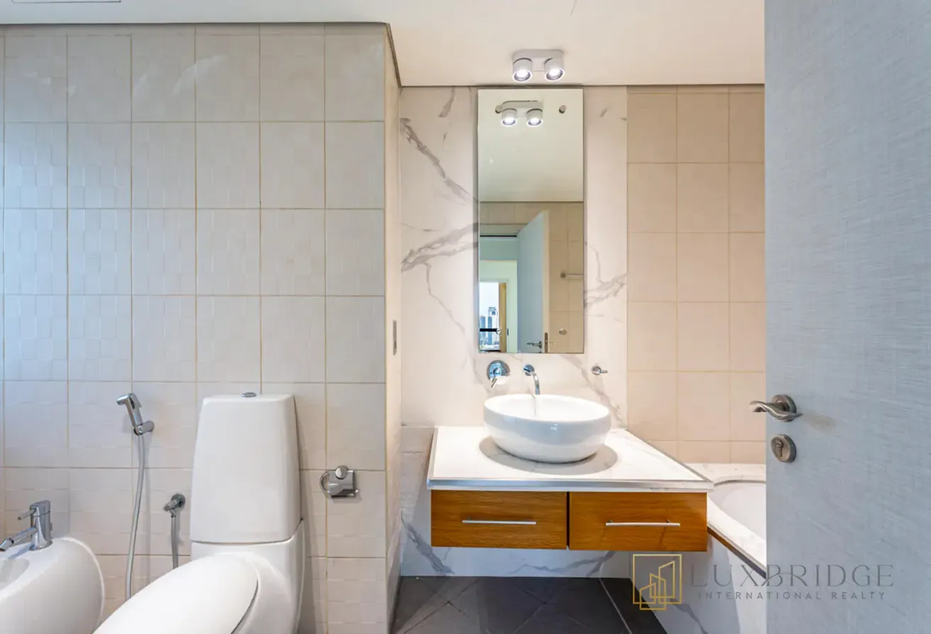 Upgraded | Unfurnished | Vacant | Sea View