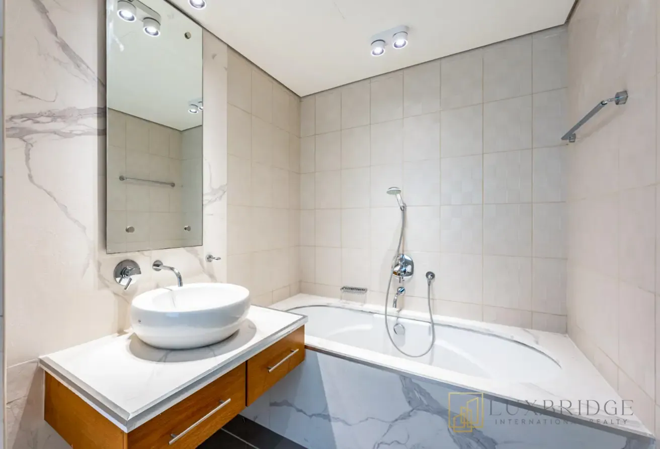 Upgraded | Unfurnished | Vacant | Sea View