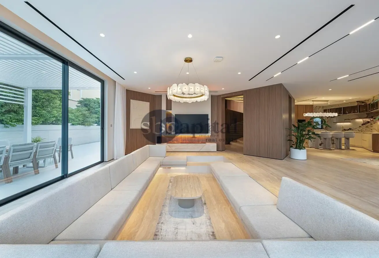 FULLY FURNISHED | UPGRADED | BRAND NEW |VACANT
