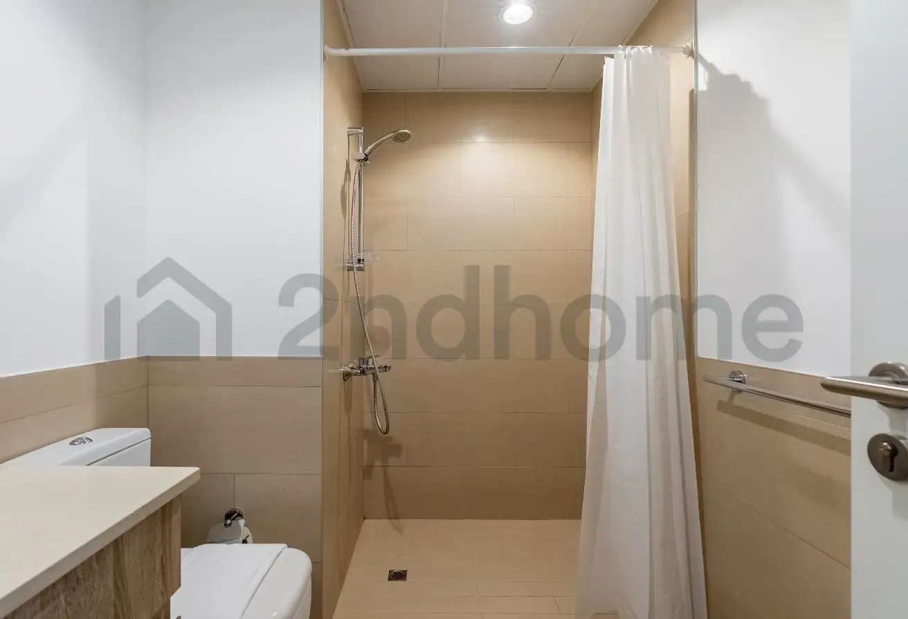 Summer Escape | Modern Studio at UNA Town Square