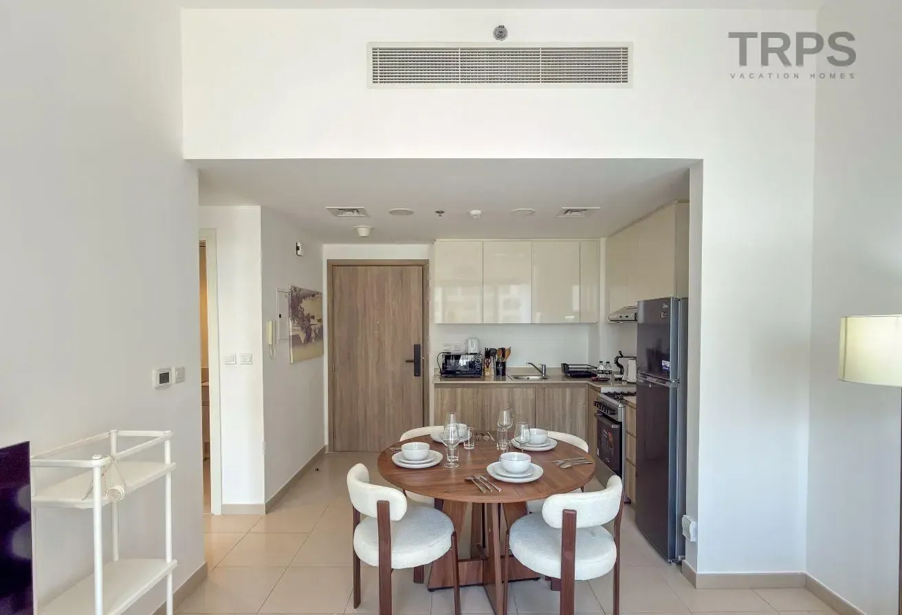 Modern Aprt. | Great Amenities | Fully Furnished