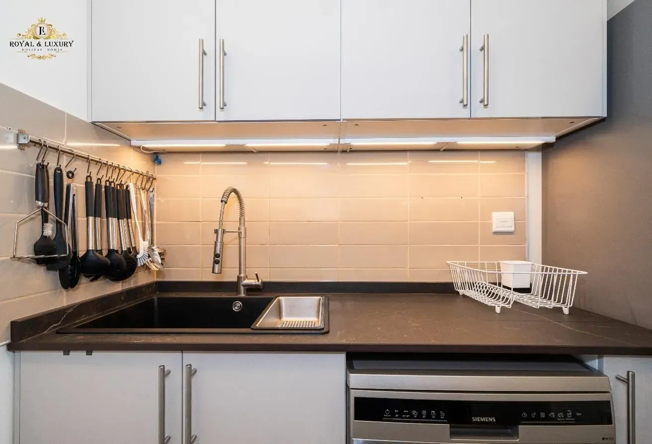 Spacious 3BR + Maids Room | All Bills Inclusive