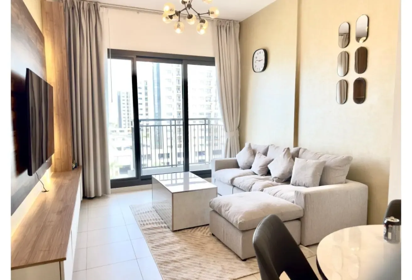 Modern 1BR | Pool & Gym Access | Prime Location