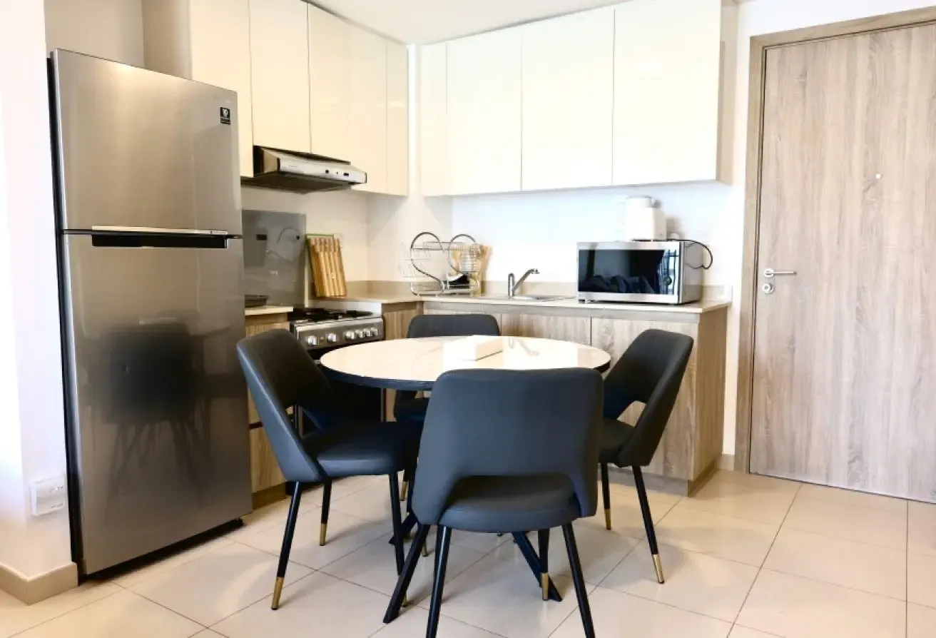 Modern 1BR | Pool & Gym Access | Prime Location
