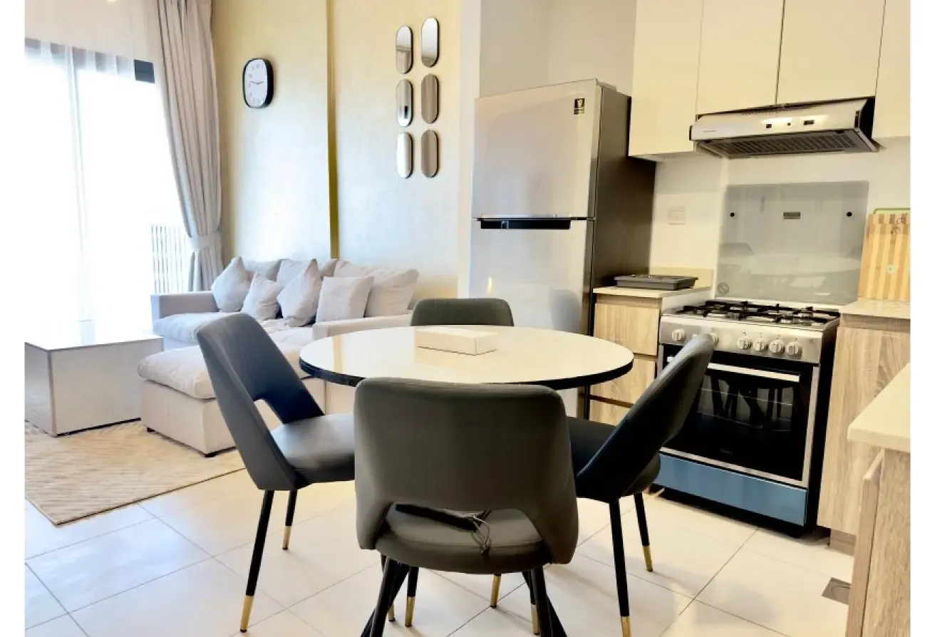 Modern 1BR | Pool & Gym Access | Prime Location
