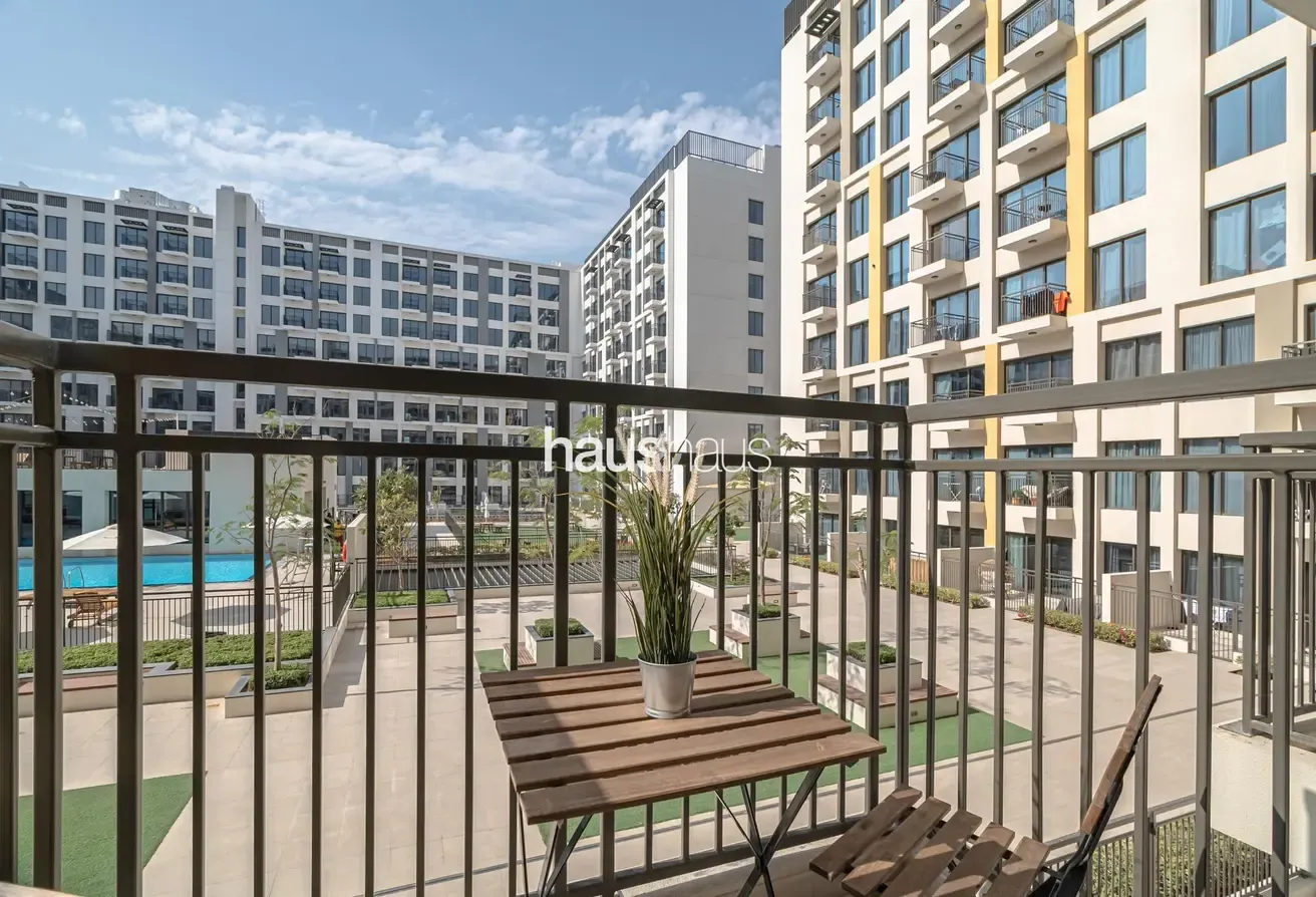 Chic 1BR | Near Park | Great Amenities