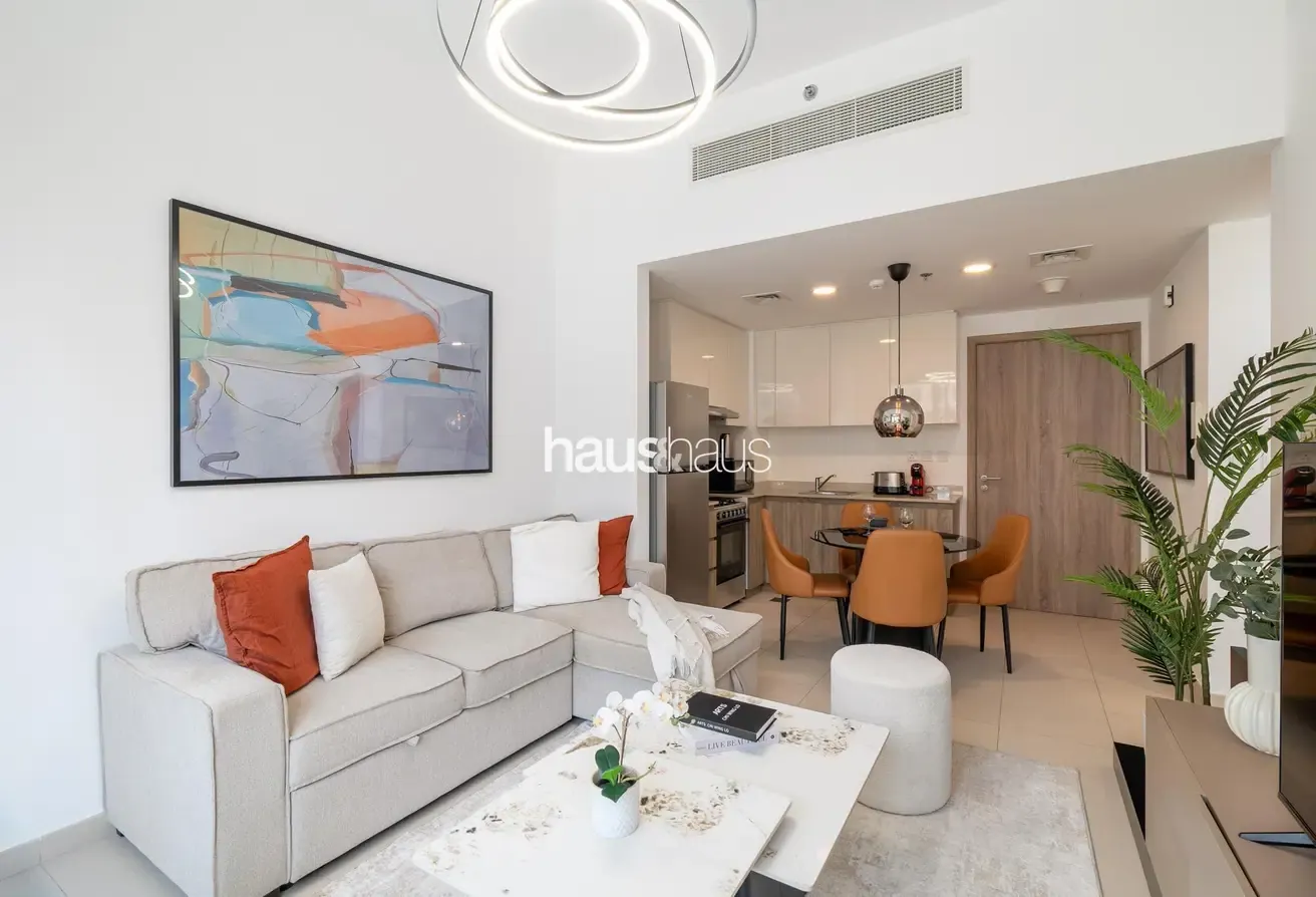 Chic 1BR | Near Park | Great Amenities