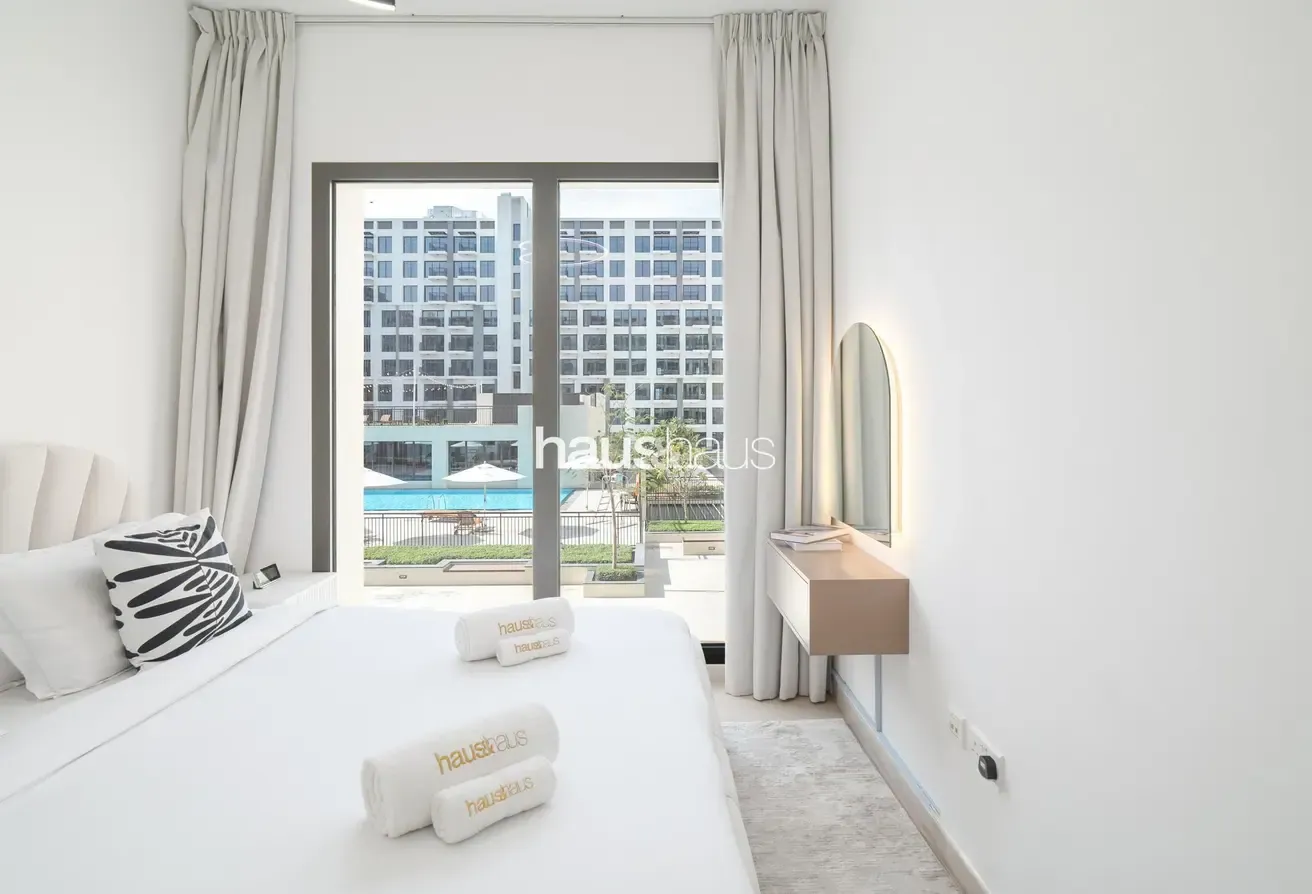 Chic 1BR | Near Park | Great Amenities