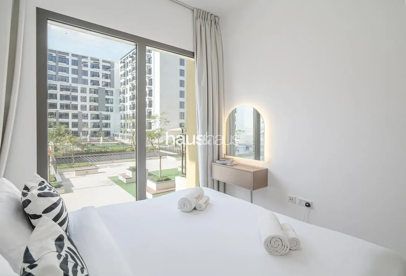 Chic 1BR | Near Park | Great Amenities