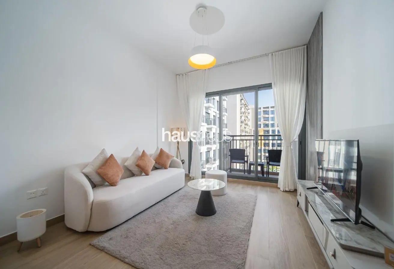 Modern and Bright | Great Facilities | Near Park